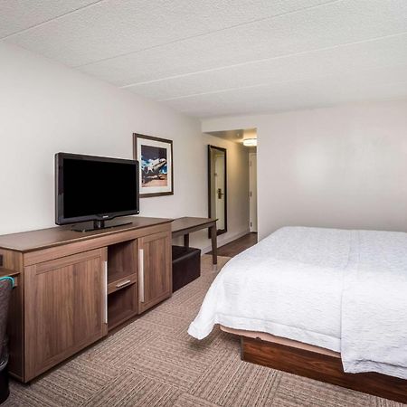 Hampton Inn Dover Exterior photo