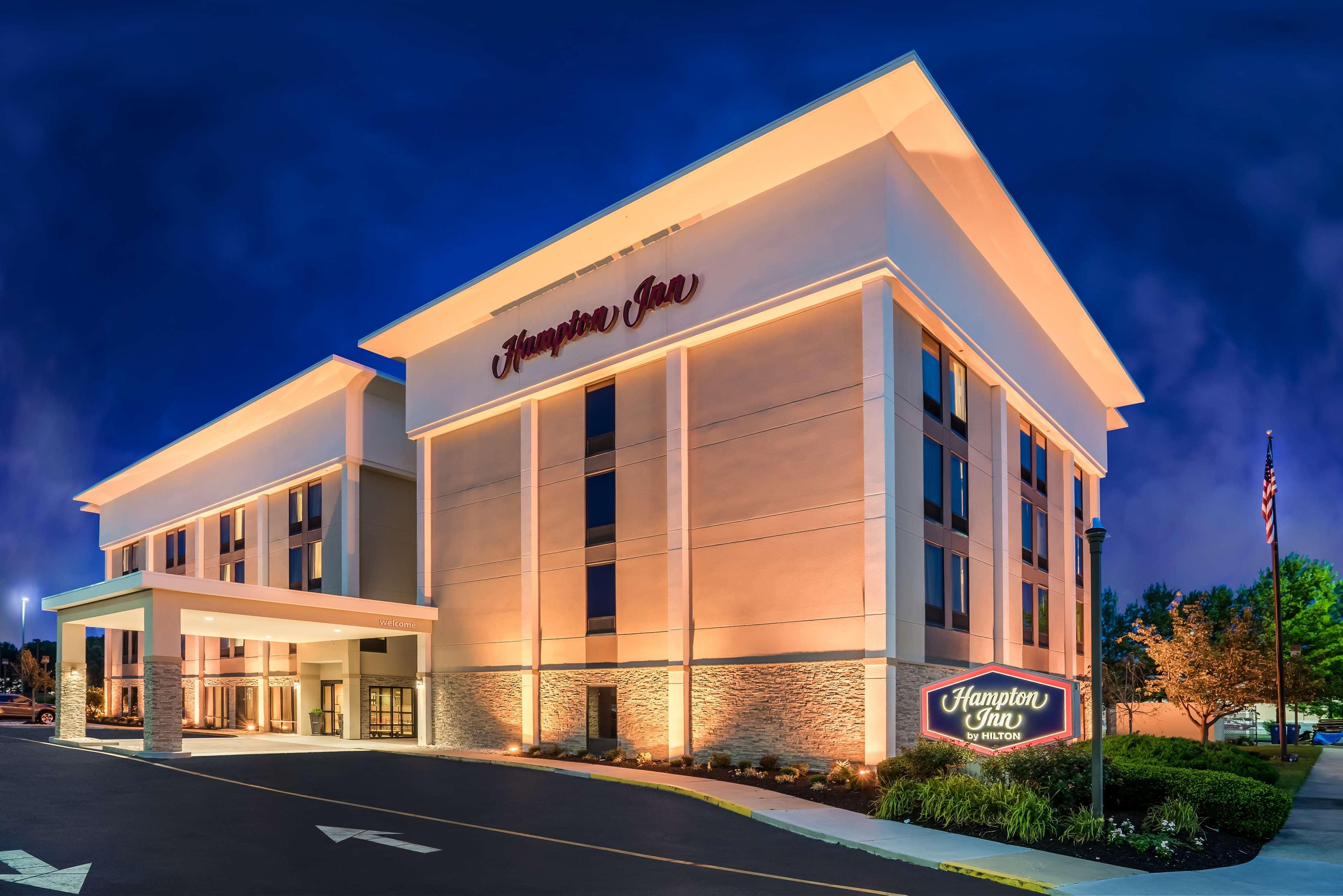Hampton Inn Dover Exterior photo