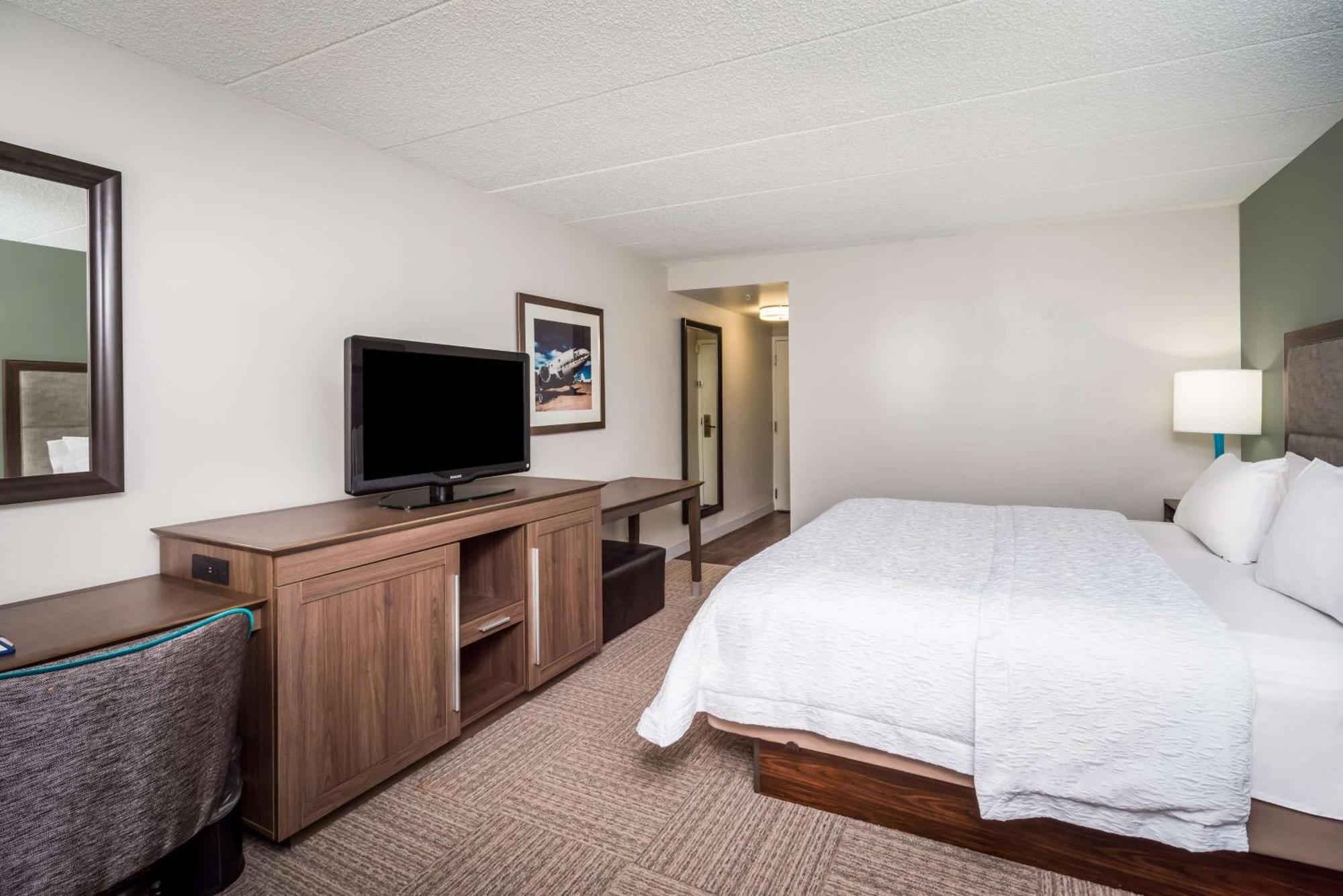 Hampton Inn Dover Exterior photo