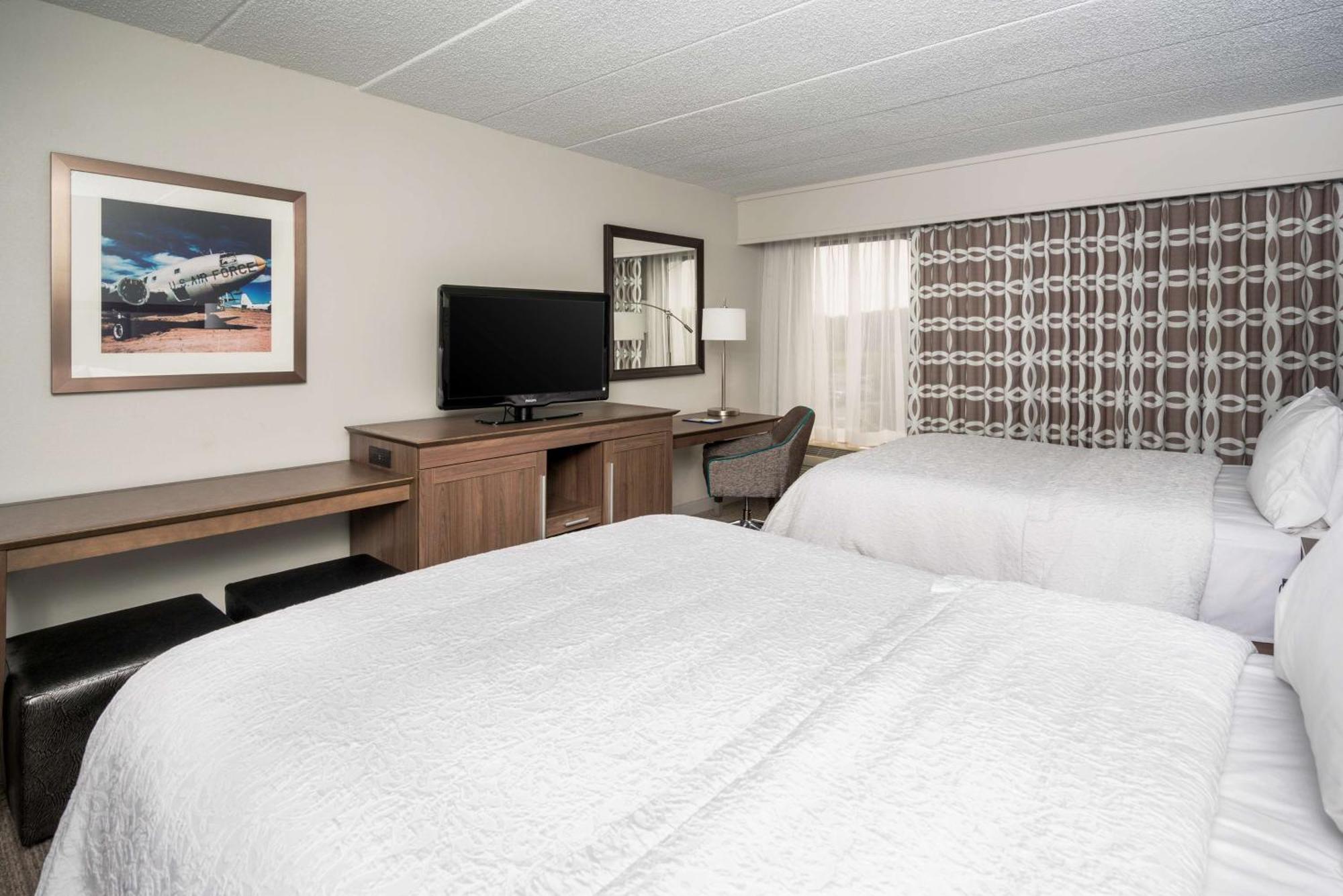Hampton Inn Dover Exterior photo