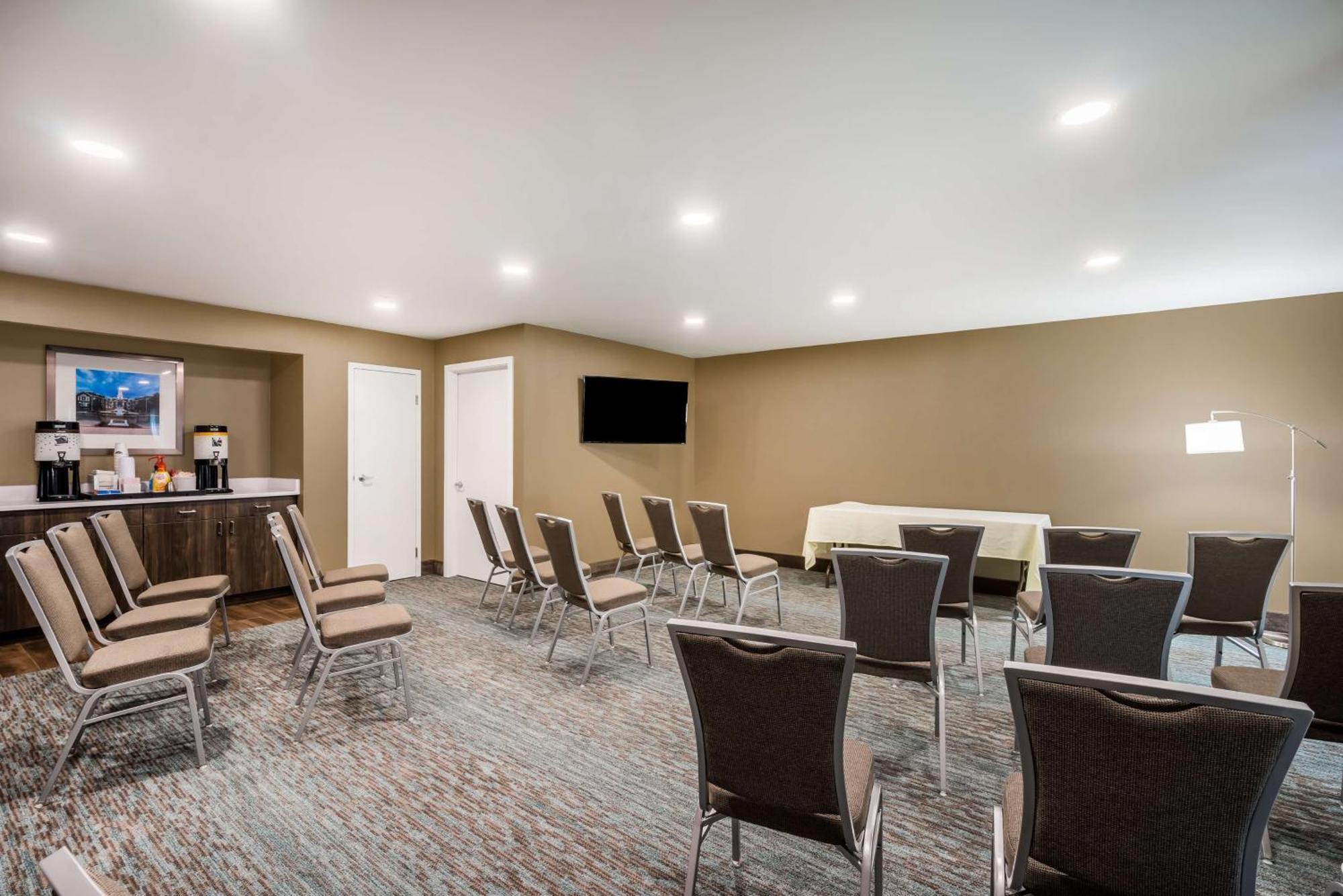 Hampton Inn Dover Exterior photo