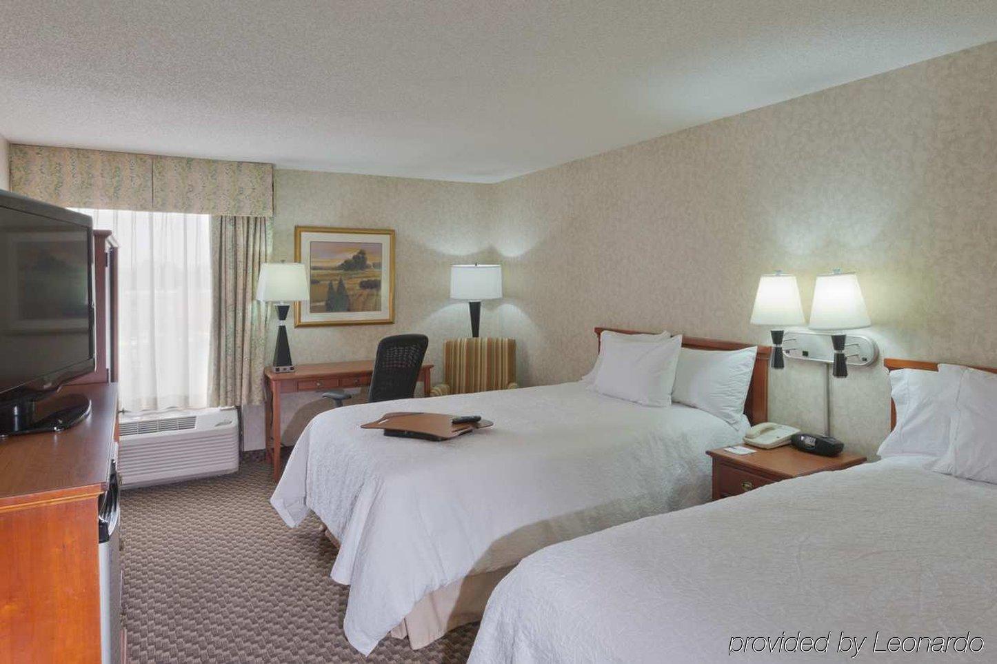 Hampton Inn Dover Exterior photo