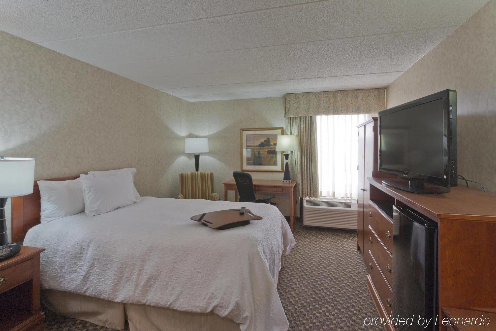 Hampton Inn Dover Exterior photo