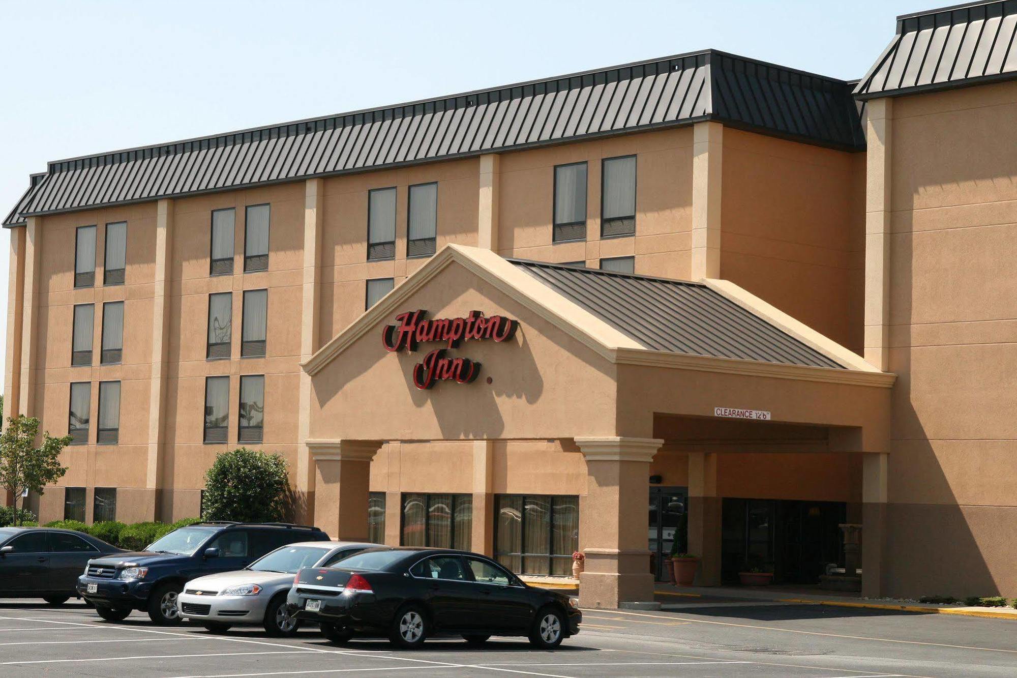 Hampton Inn Dover Exterior photo