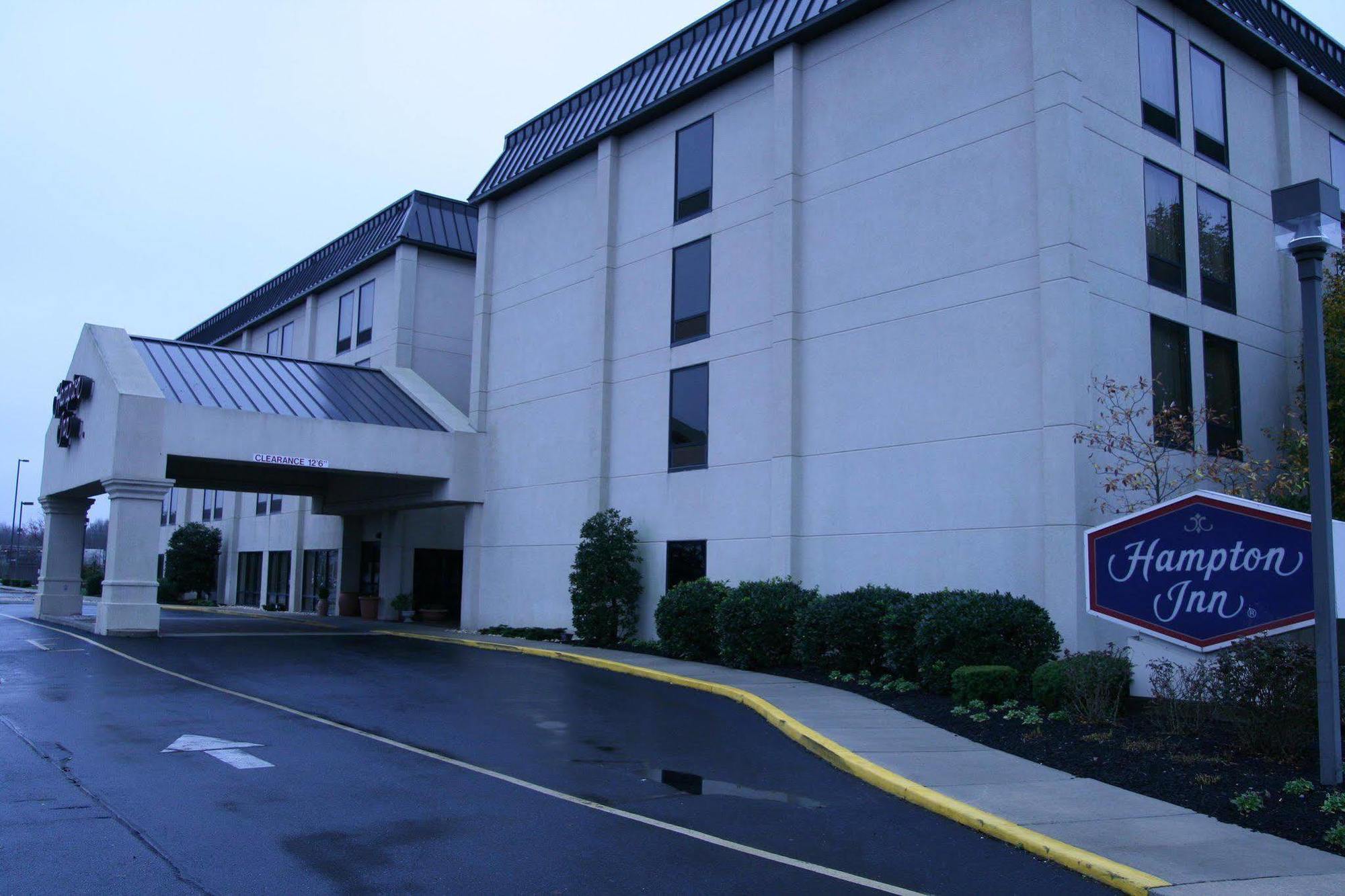 Hampton Inn Dover Exterior photo