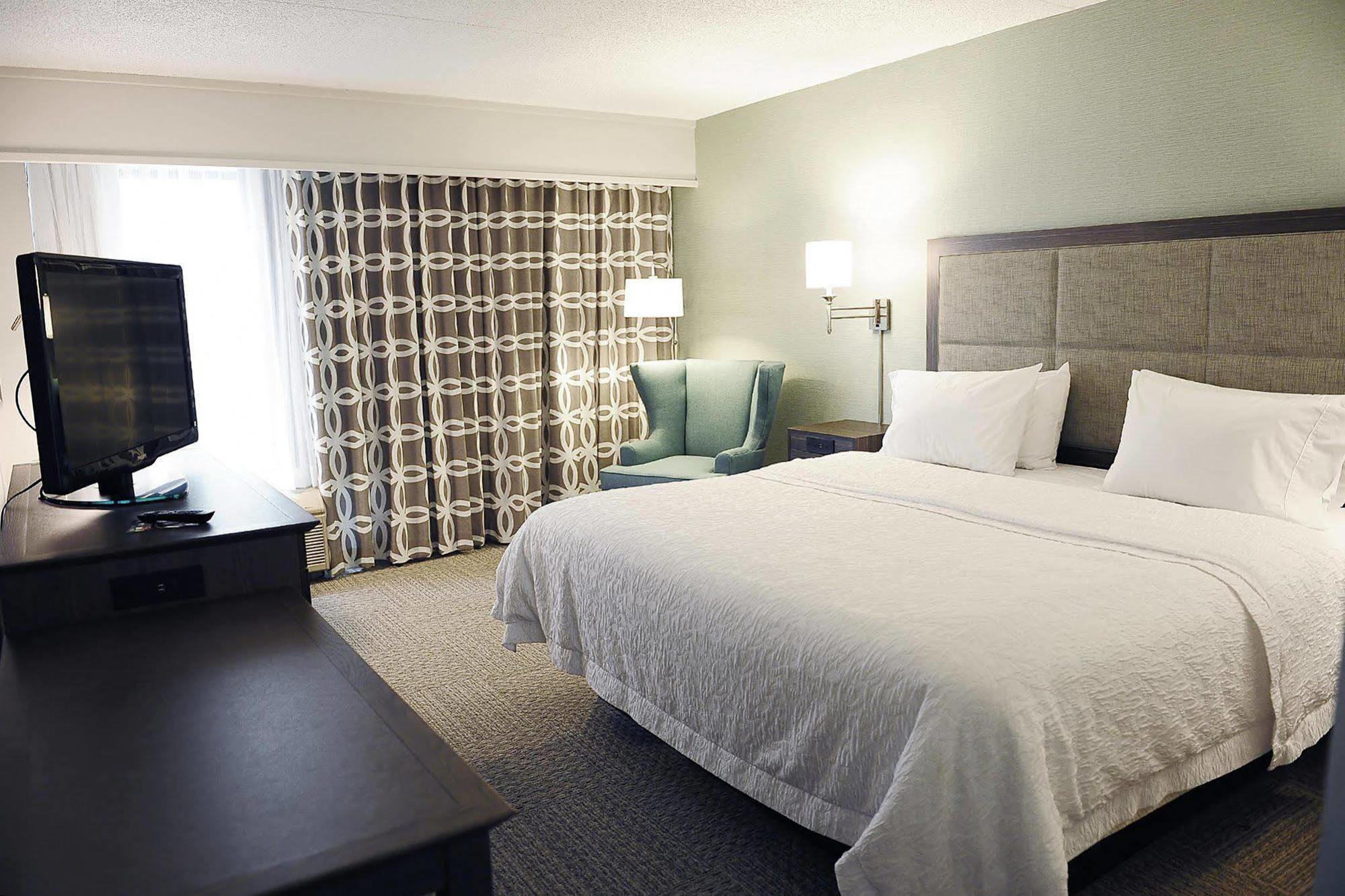 Hampton Inn Dover Exterior photo